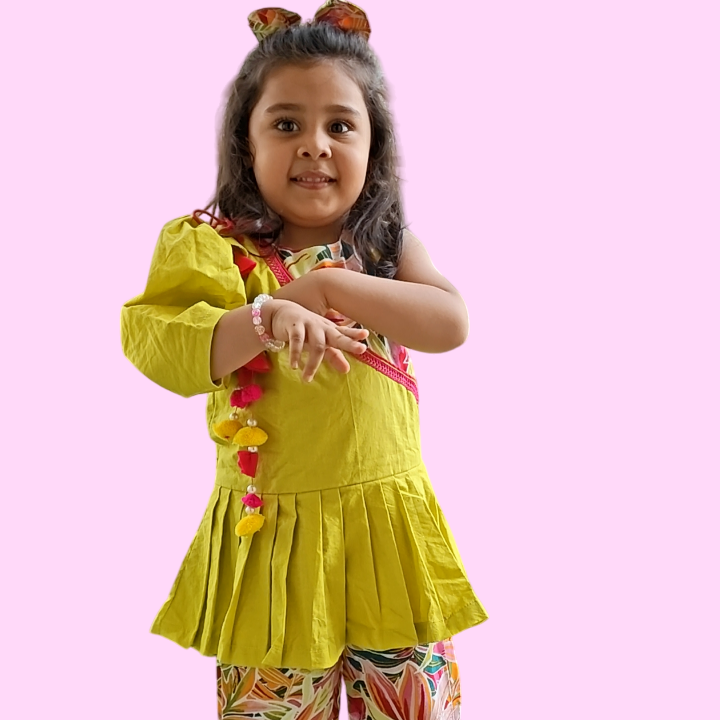 Custom design by Online Darzi