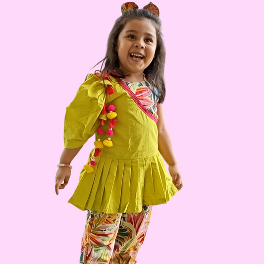 Custom design by Online Darzi