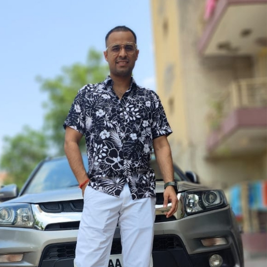 Everyday Vibe Black & White Shirt